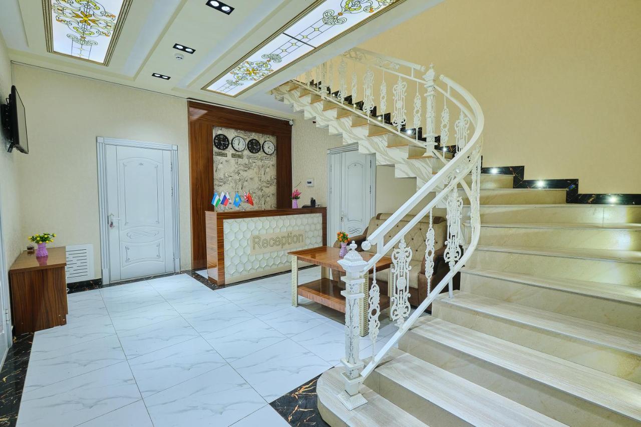 Gunesh Hotel Samarkand Bagian luar foto