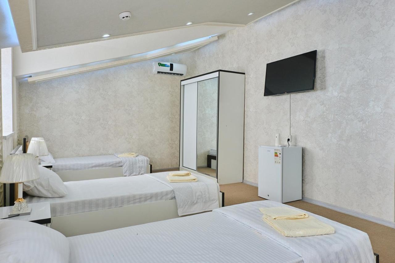 Gunesh Hotel Samarkand Bagian luar foto